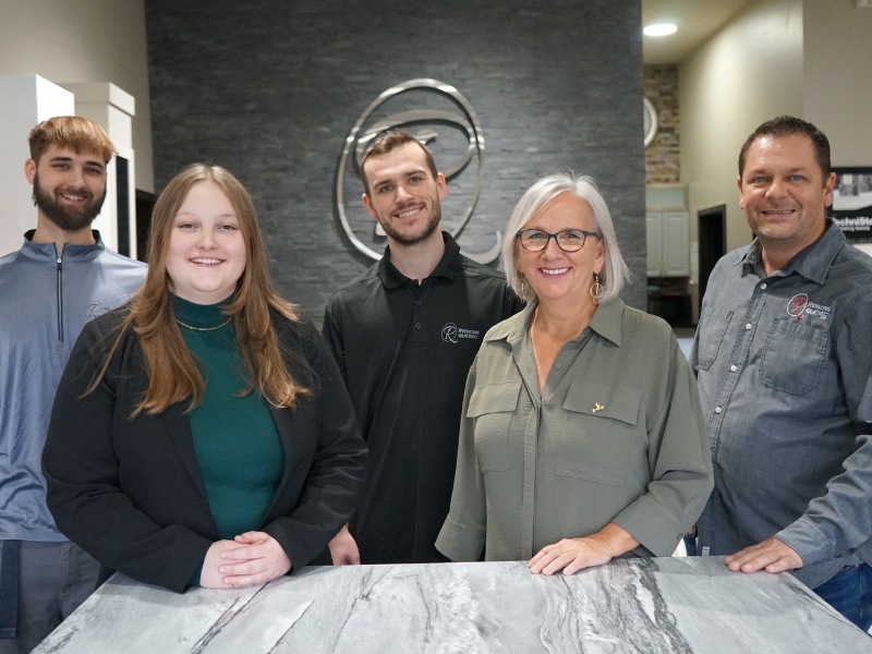 Équipe Refacing Québec salle de montre Saint-Romuald